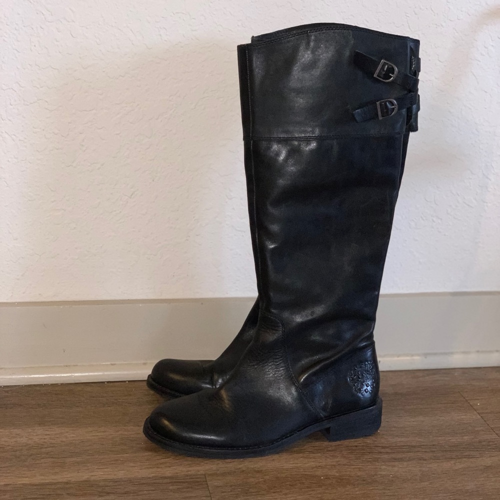 VINCE CAMUTO black boots size 6